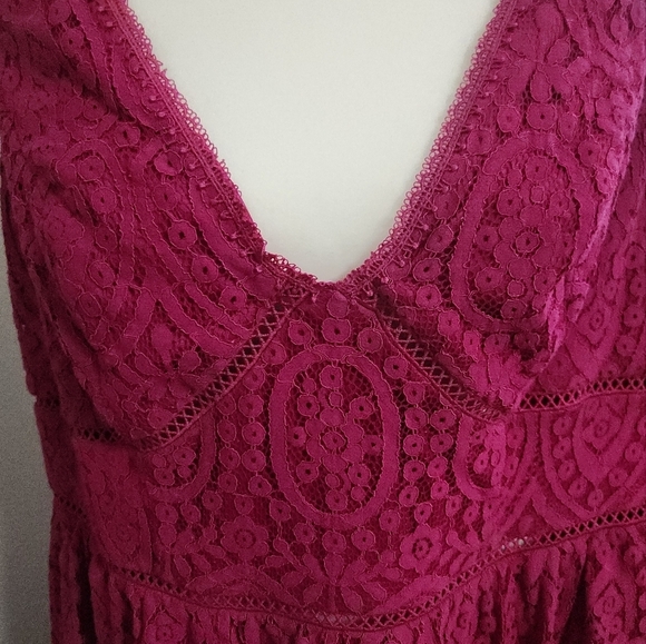 David Bridal DB StudioV-Neck Lace Sleeveless Dress - Picture 6 of 6